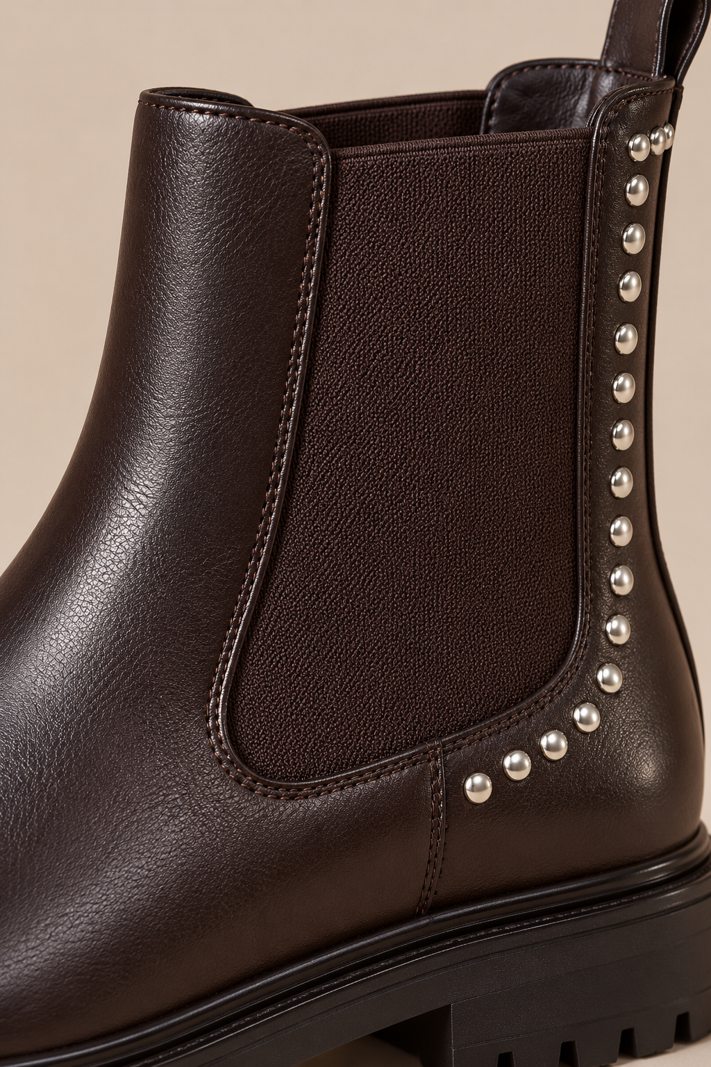 Aida | Chelsea Boots Damen mit Nieten und Profilsohle