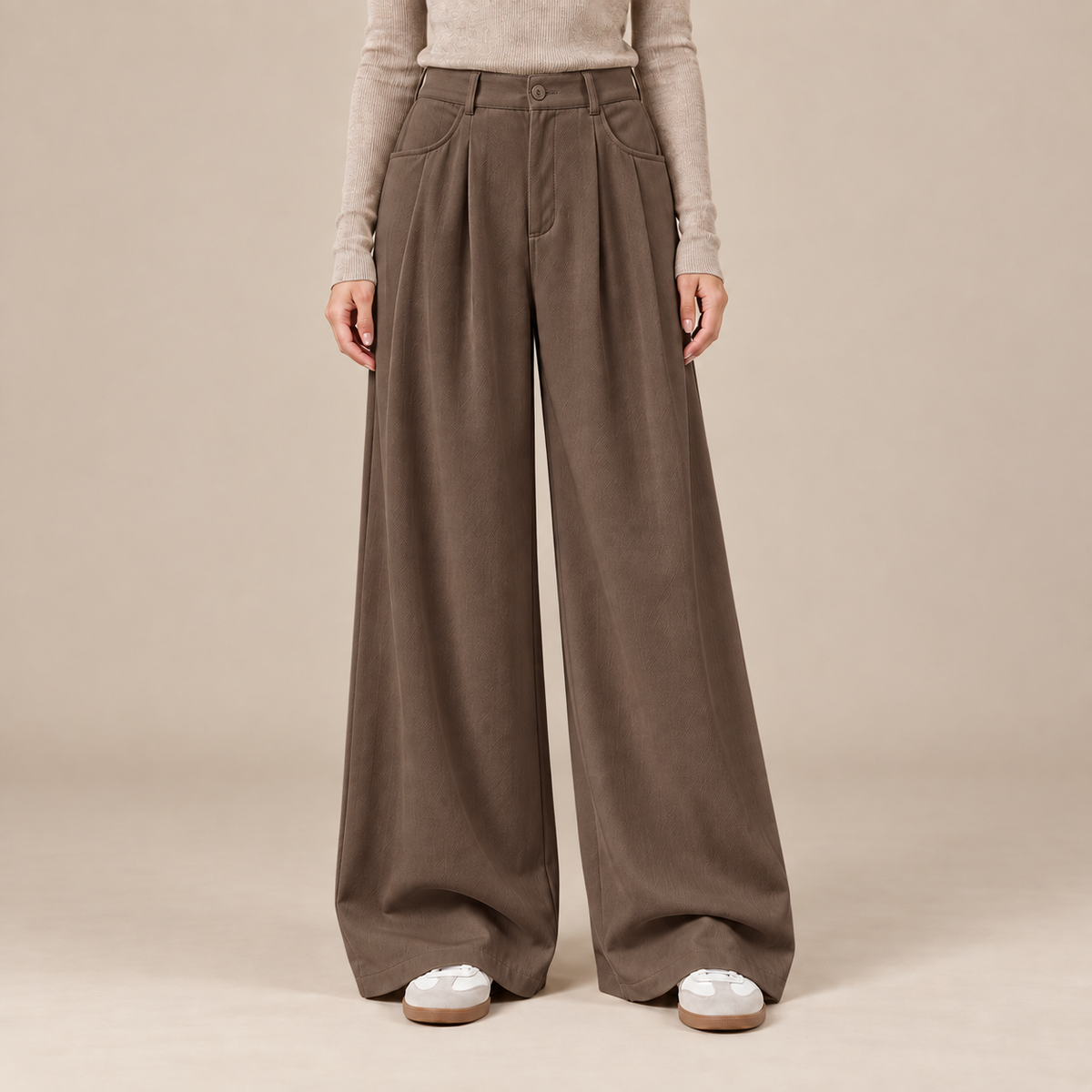 Annie | Cordhose Damen mit weitem Bein und Bundfalten