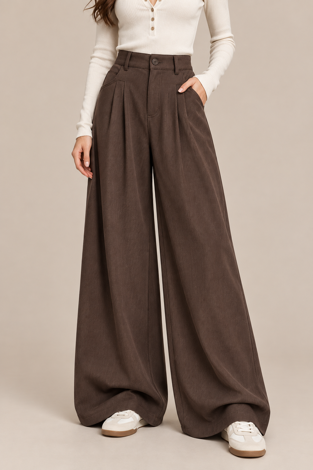 Annie | Cordhose Damen mit weitem Bein und Bundfalten