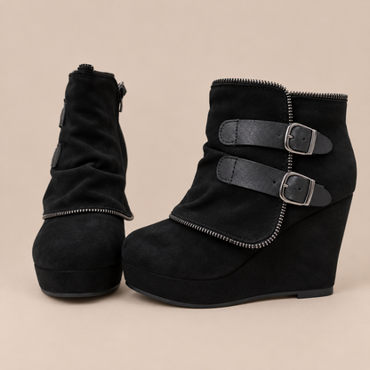 Arielle | Winterstiefel Damen mit Keilabsatz und Schnallendetails