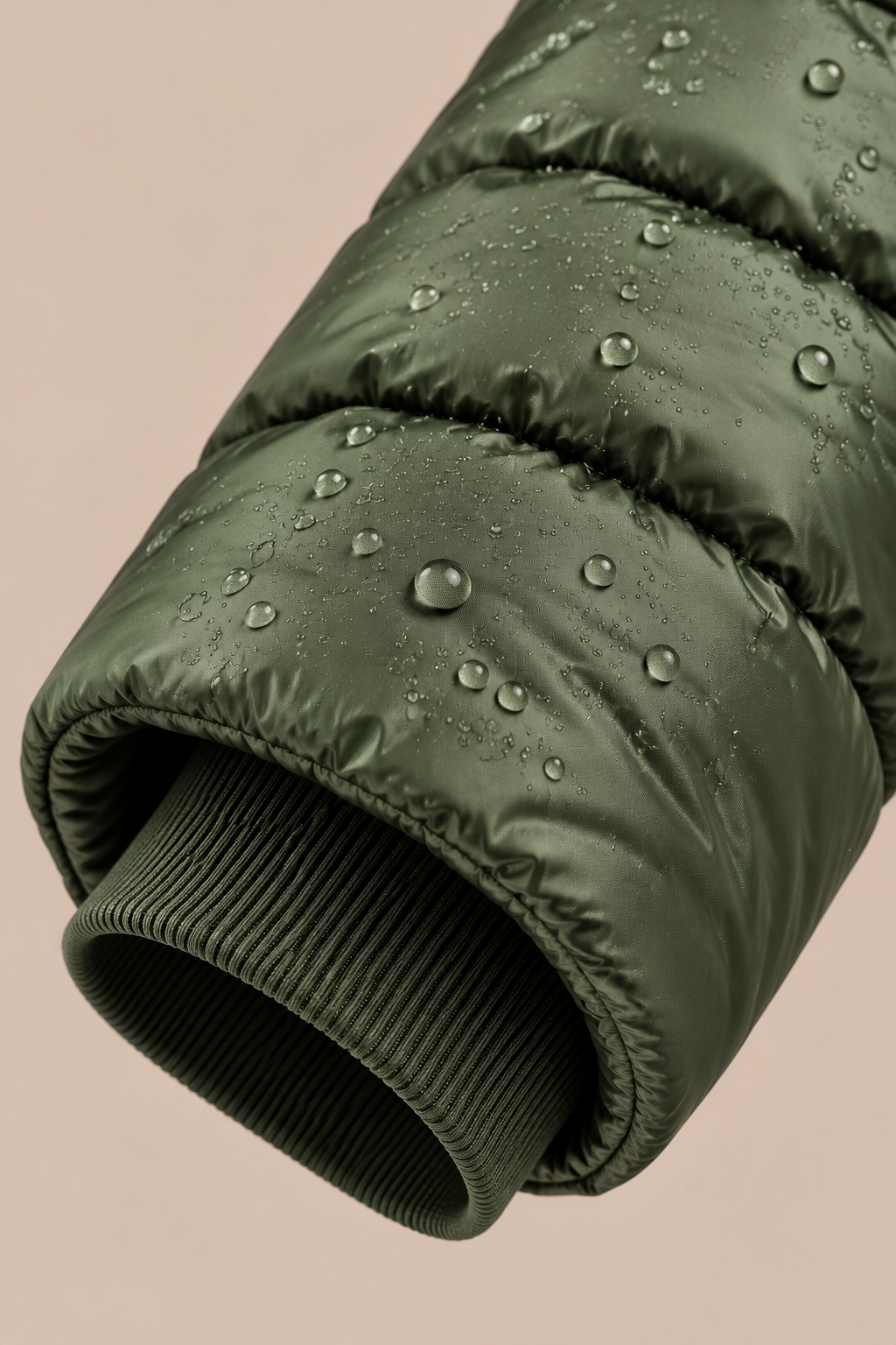 Arlene | Steppjacke Damen mit Kapuze und langem Schnitt