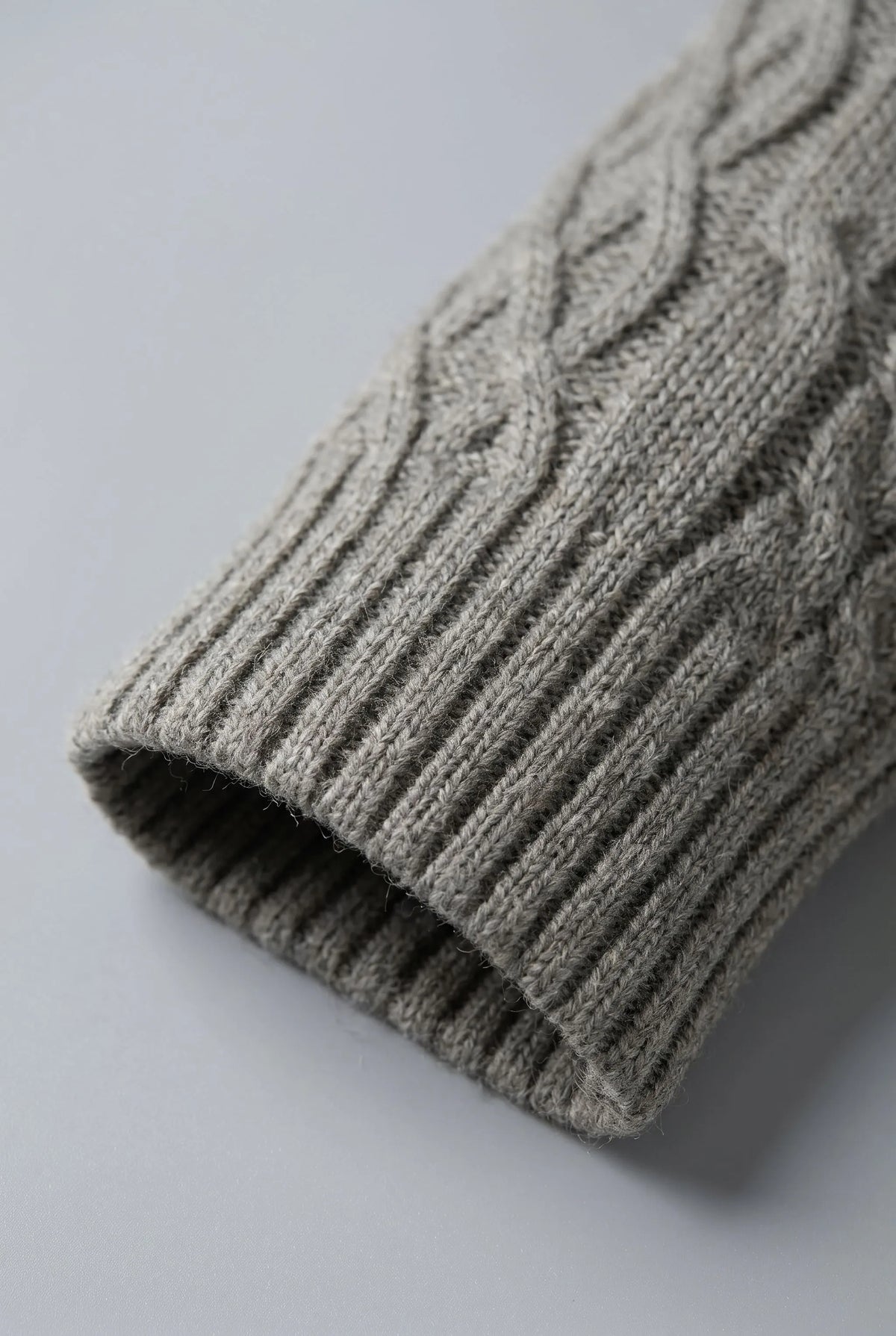 CableLoom | Kuscheliges Zopfmuster Rollkragen Strickkleid