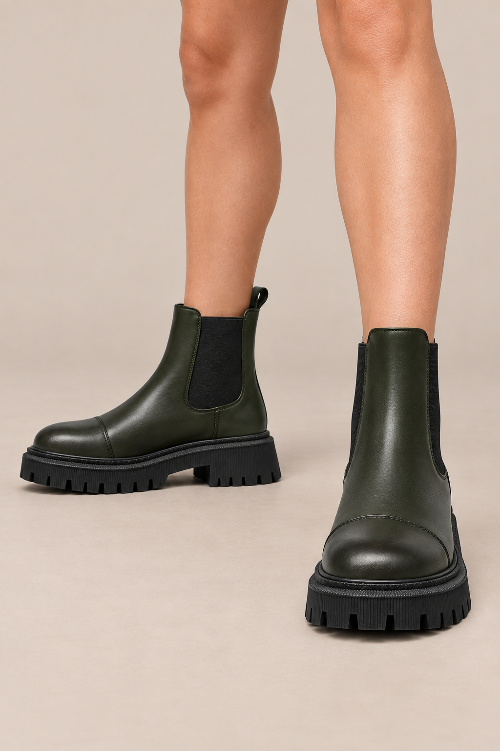 Celestia | Winterstiefel Damen im Chelsea-Stil mit Profilsohle