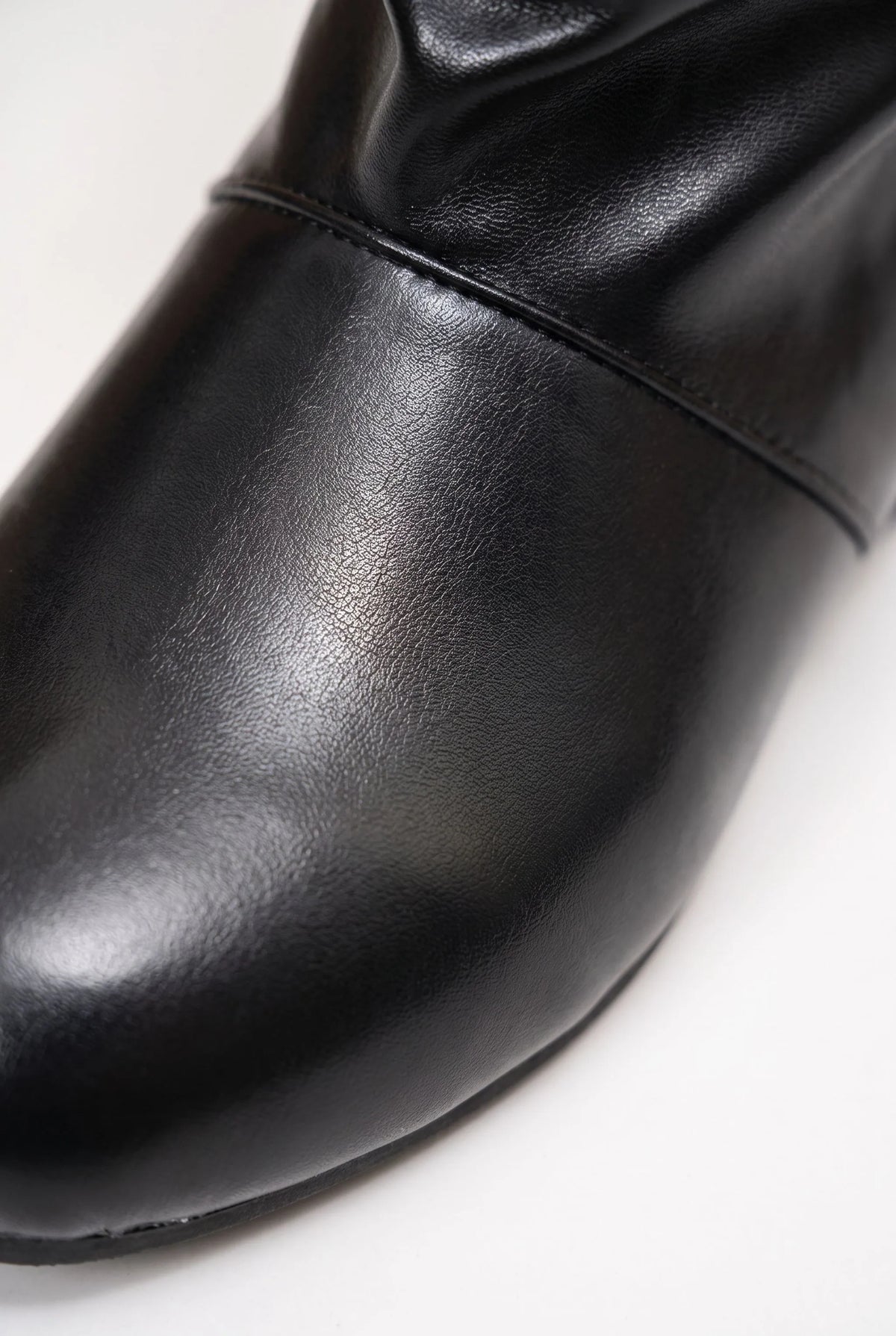 CityStrut | Flache Stiefeletten Im Slouch-Design
