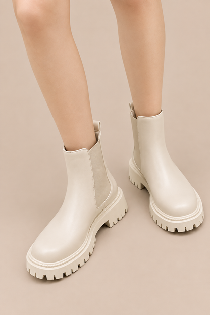 Crezel | Chelsea Boots Damen mit Nieten und Profilsohle