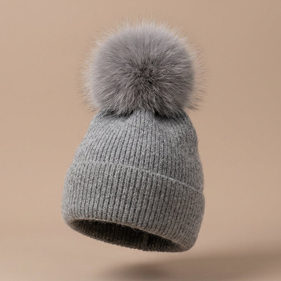 Darelle | Wintermütze mit Pompon und breitem Umschlag