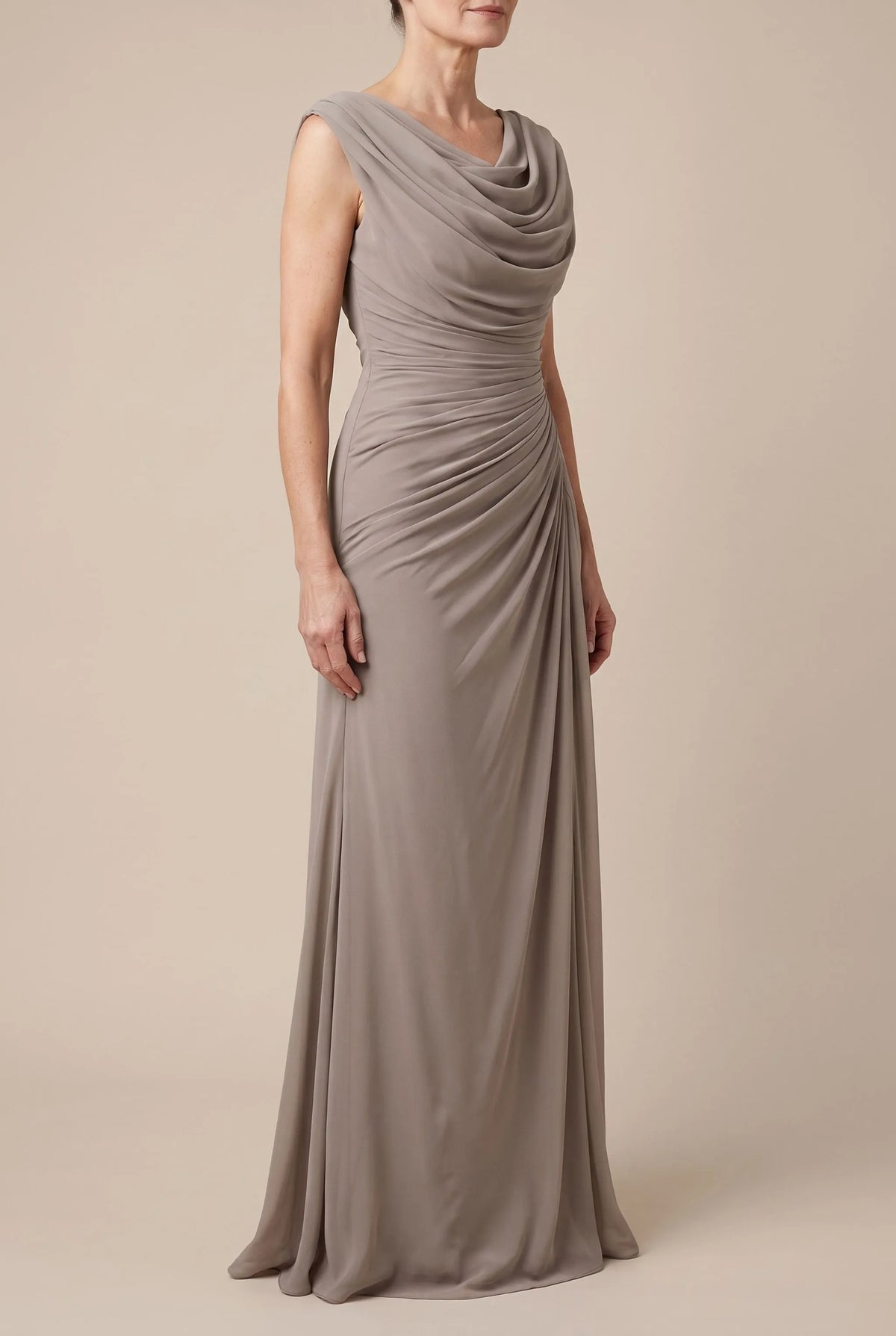 Evengrace | Elegantes Bodenlanges Maxikleid Mit Raffung