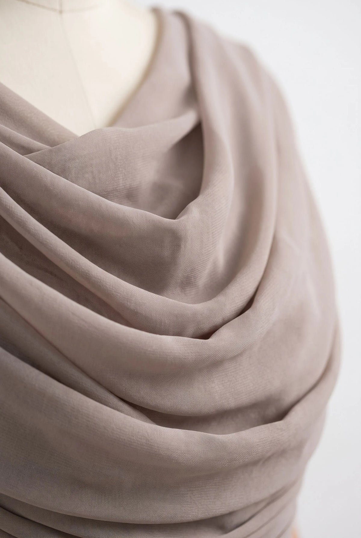 Evengrace | Elegantes Bodenlanges Maxikleid Mit Raffung