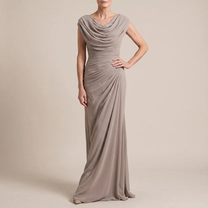 Evengrace | Elegantes Bodenlanges Maxikleid Mit Raffung