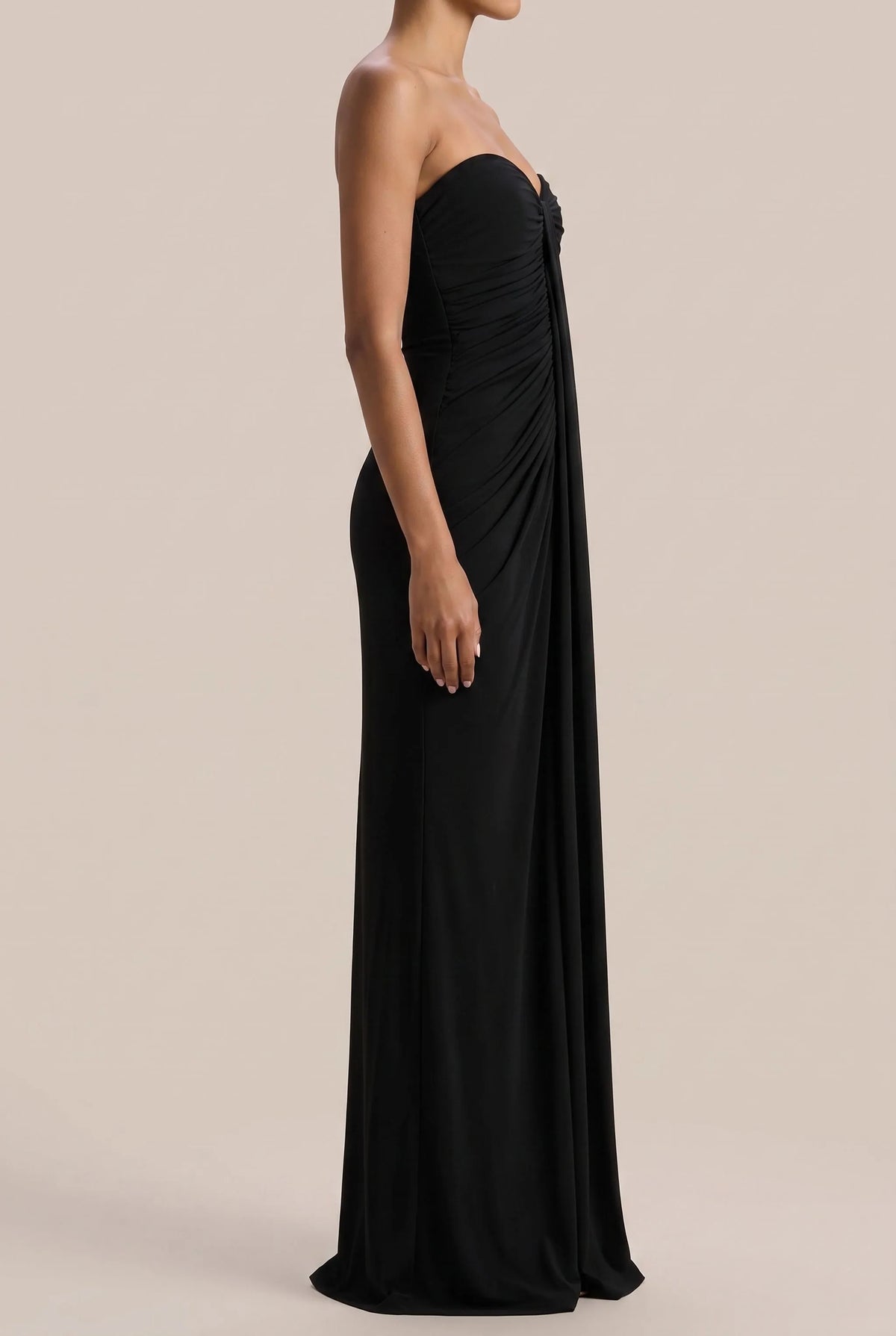 Glamoris | Figurbetontes Langes Schwarzes Abendkleid