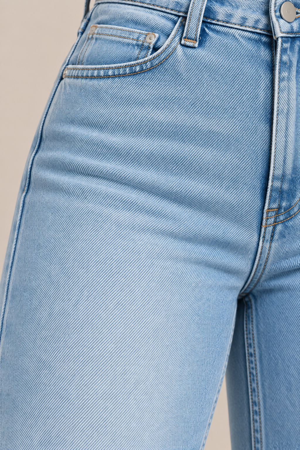 Ingrid | Jeans Damen mit ausgestelltem Bein und hoher Taille