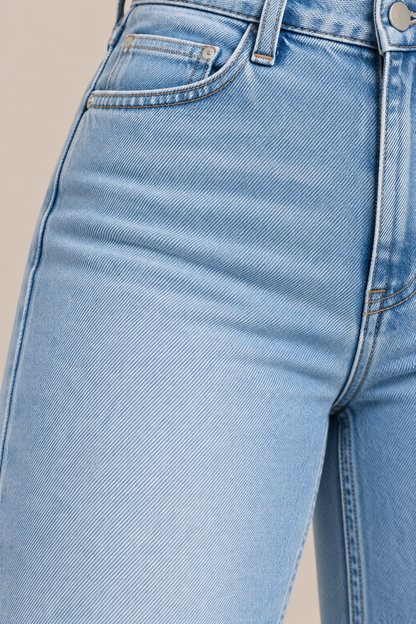 Ingrid | Jeans Damen mit ausgestelltem Bein und hoher Taille