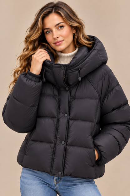 Jackie | Steppjacke Damen mit Kapuze und kurzem Schnitt