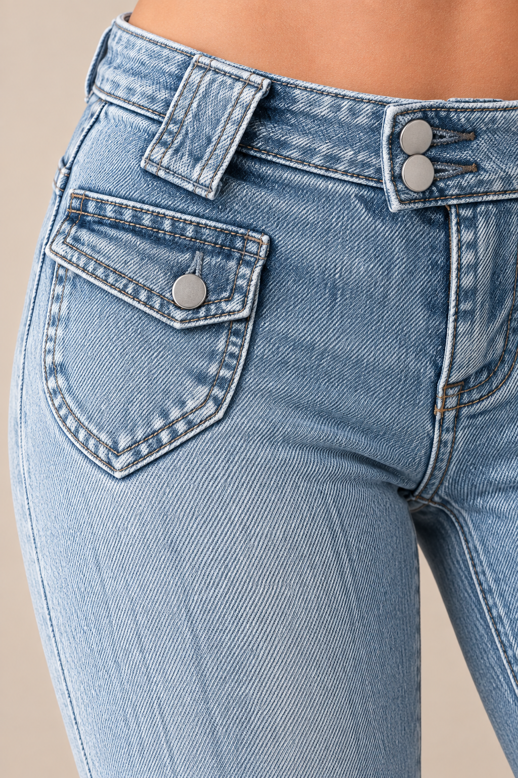 Janice | Jeans Damen mit niedriger Taille und ausgestelltem Bein