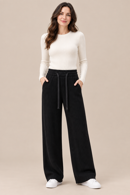 Kianna | Cordhose Damen mit weitem Bein und Kordelzug