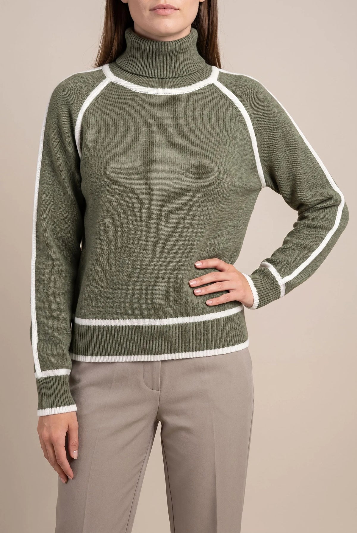 Lintera | Moderner Rollkragenpullover Mit Kontraststreifen