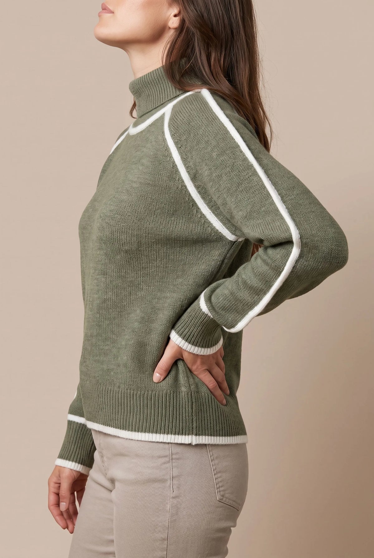 Lintera | Moderner Rollkragenpullover Mit Kontraststreifen