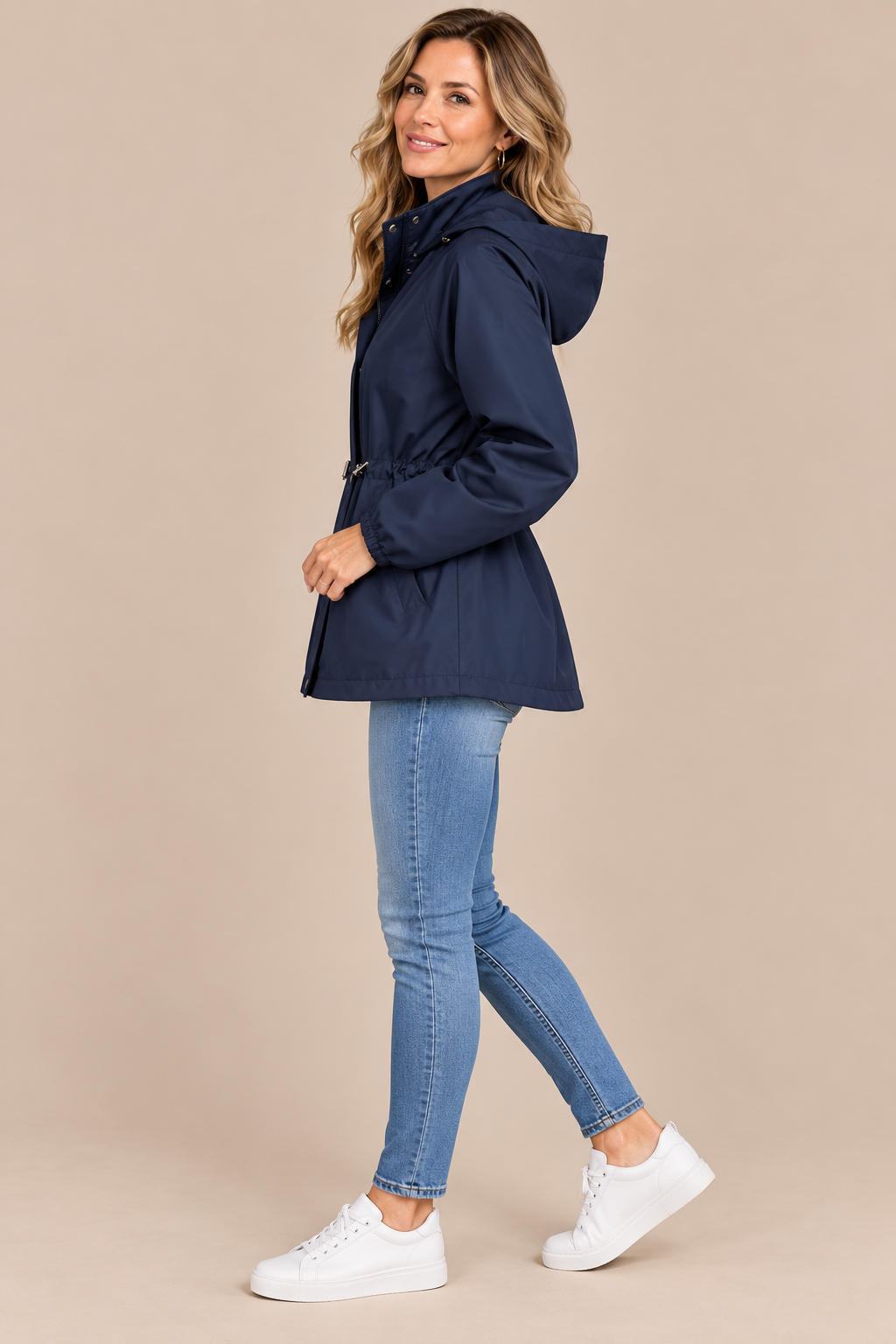 Loreva | Regenjacke mit verstellbarer Taille