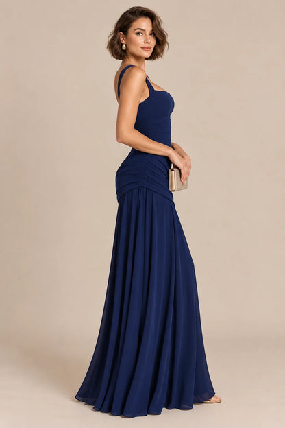 Lumery | Elegantes Maxikleid mit Raffungen und eckigem Ausschnitt