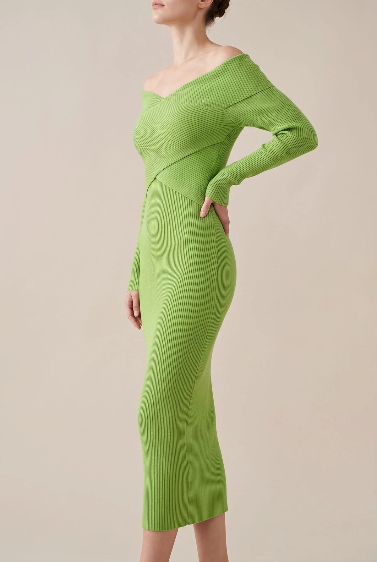LuminaGown | Elegantes Langarm Kleid