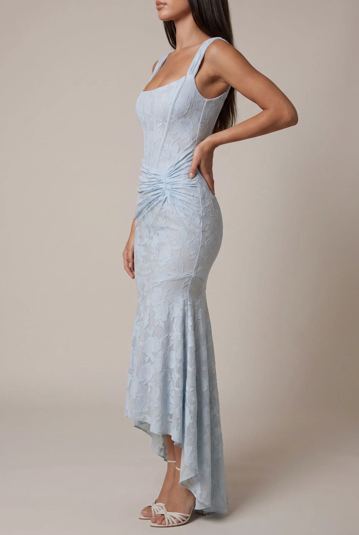 Lurelle | Elegantes Asymmetrisches Maxikleid Für Hochzeitsgäste