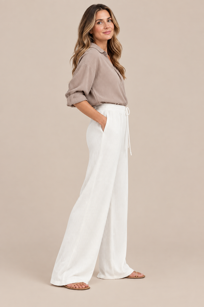 Mauricia | Cordhose Damen mit weitem Bein und feiner Corduroy-Struktur