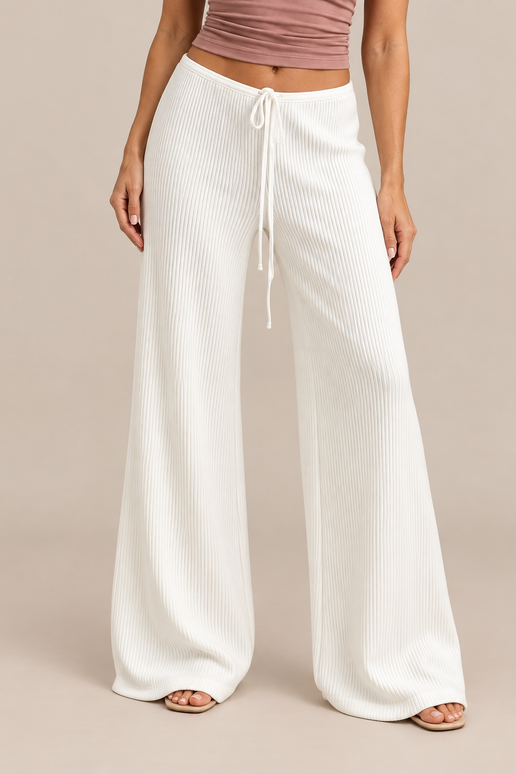 Mauricia | Cordhose Damen mit weitem Bein und feiner Corduroy-Struktur