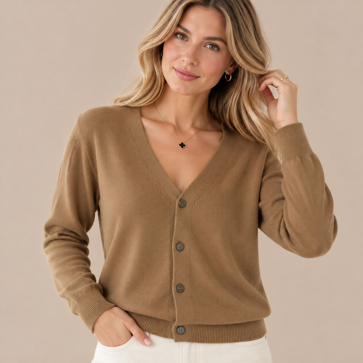Mirella | Cardigan Damen mit V-Ausschnitt und Knöpfen