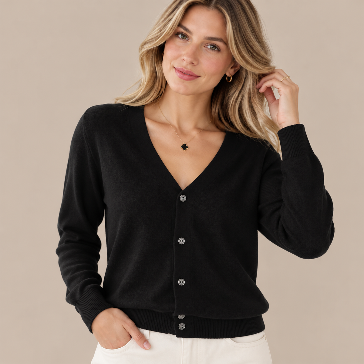 Mirella | Cardigan Damen mit V-Ausschnitt und Knöpfen