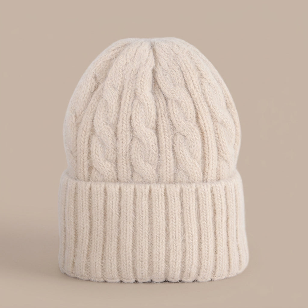 Odelisse | Wintermütze mit Zopfmuster und Umschlag