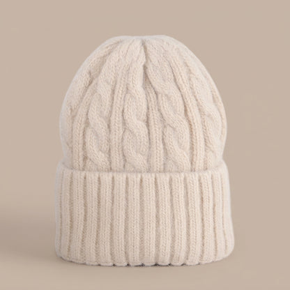 Odelisse | Wintermütze mit Zopfmuster und Umschlag