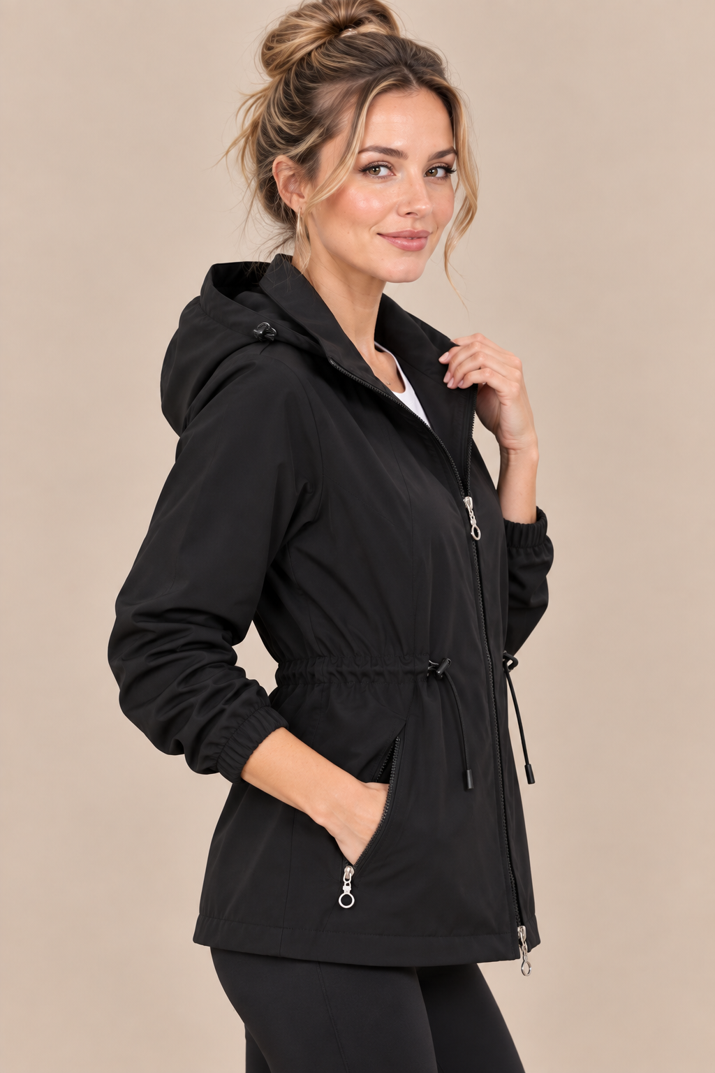 Reva | Regenjacke mit Kapuze und verstellbarer Taille
