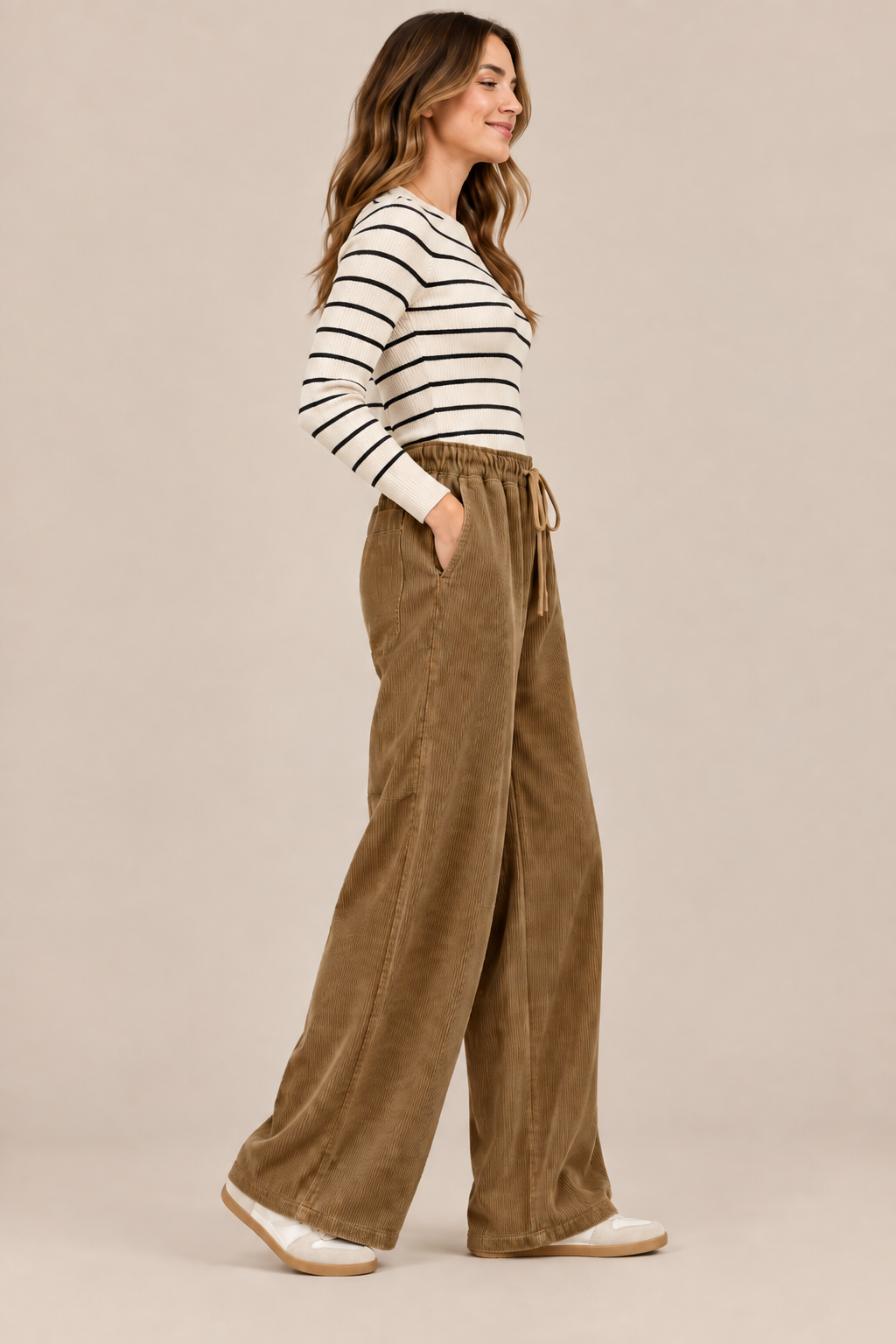 Shaznie | Cordhose Damen mit weitem Bein und Kordelzug