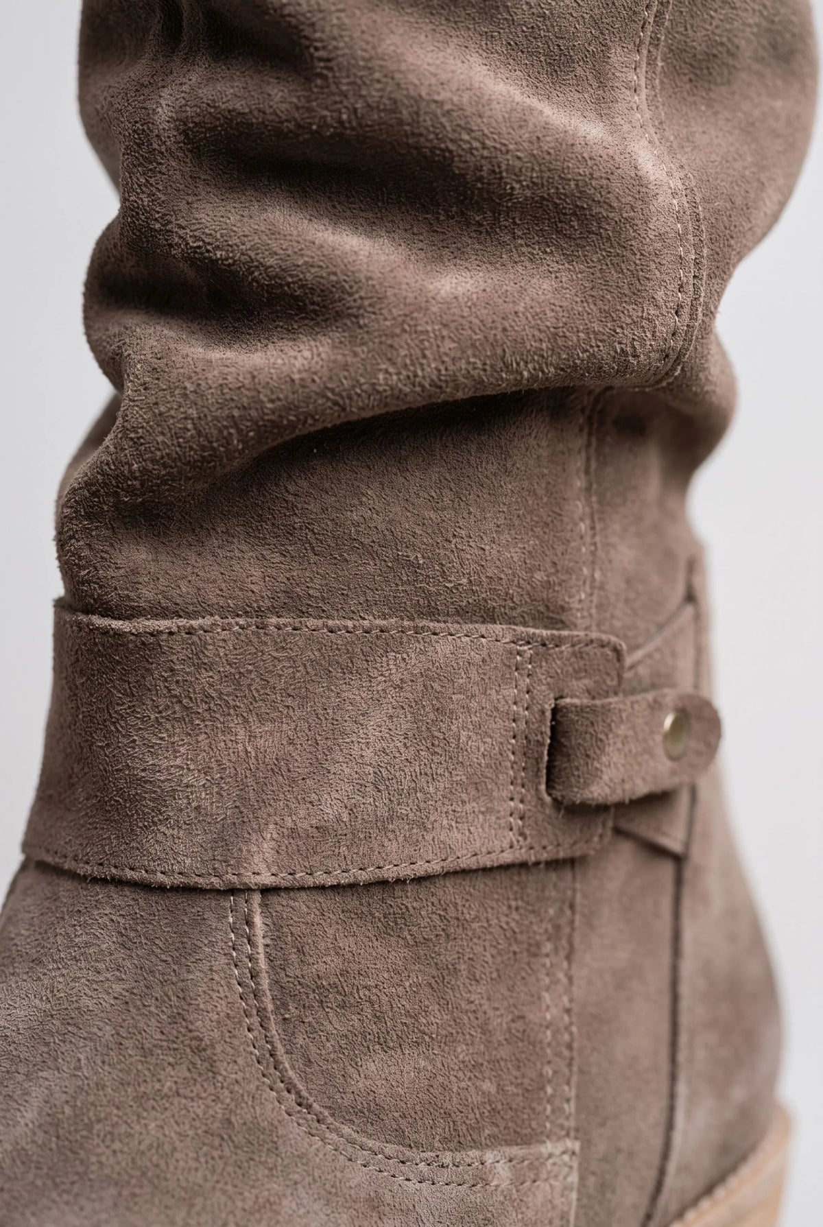 SlouchGait | Flache Damenstiefel Mit Raffung