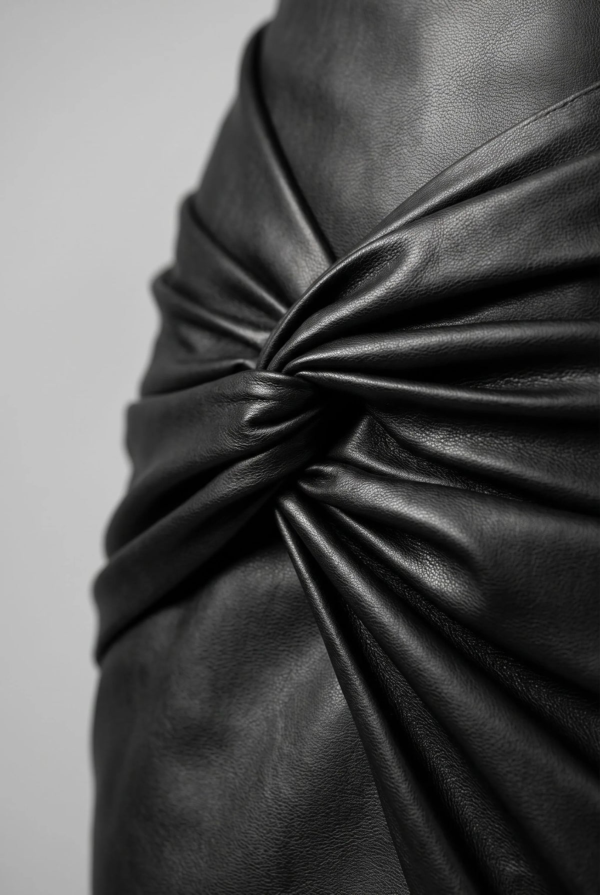 Twistel | Figurbetonter Minirock Mit Knotendetail