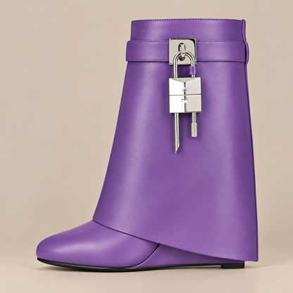 Vespera | Fold Over Boots Damen mit Keilabsatz und markantem Schaftdetail