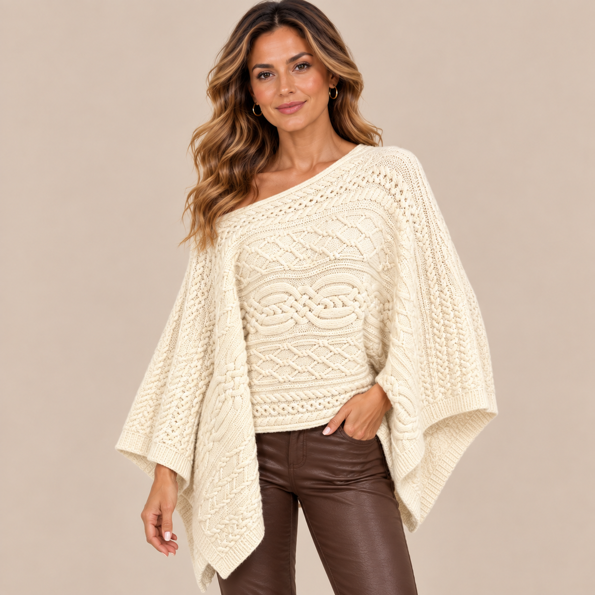 Vilma | Wollpullover Damen im asymmetrischen Poncho-Stil