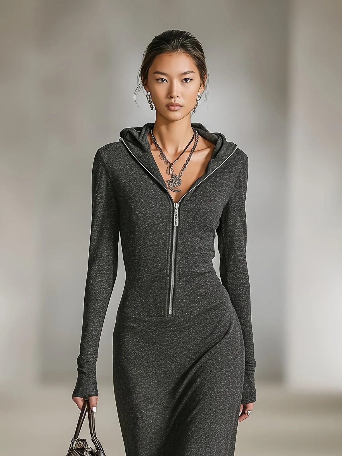 Evelyne | Damen Lässiges Kapuzen Zip Maxikleid