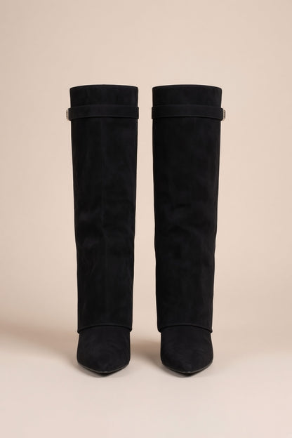 Nordara | Kniehohe Stiefel Mit Umschlagschaft Und Spitzer Kappe