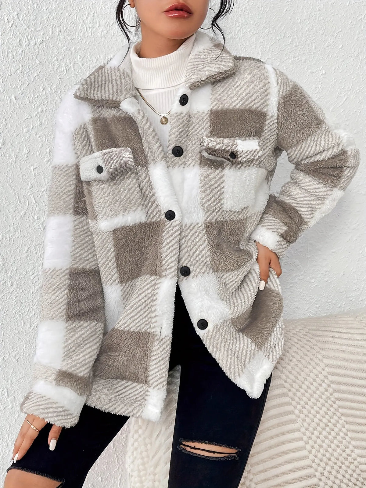 Lorena | Damen Karierte Kuschelige Jacke mit Knöpfen