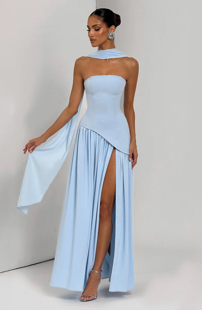 Selina | Damen Elegantes Tailliertes Maxikleid mit asymmetrischem Saum