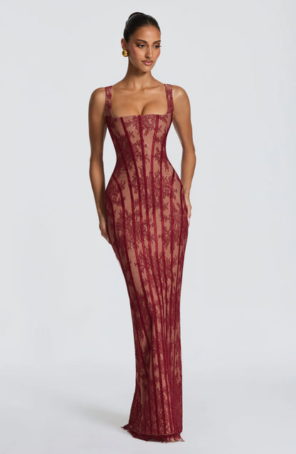 Sibylle | Damen Elegantes Tailliertes Spitzenkleid