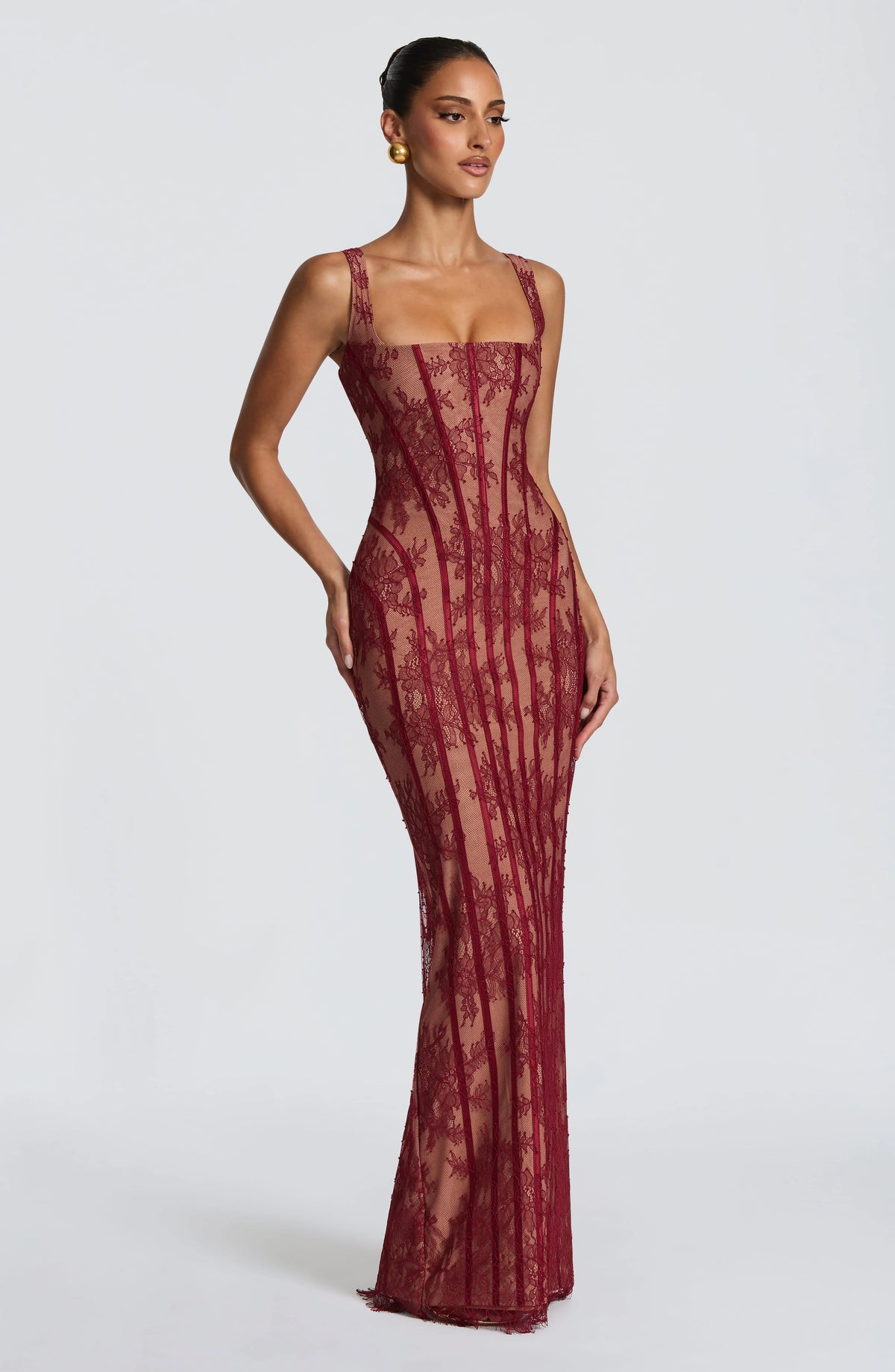 Sibylle | Damen Elegantes Tailliertes Spitzenkleid