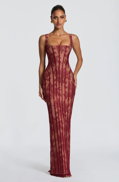Sibylle | Damen Elegantes Tailliertes Spitzenkleid